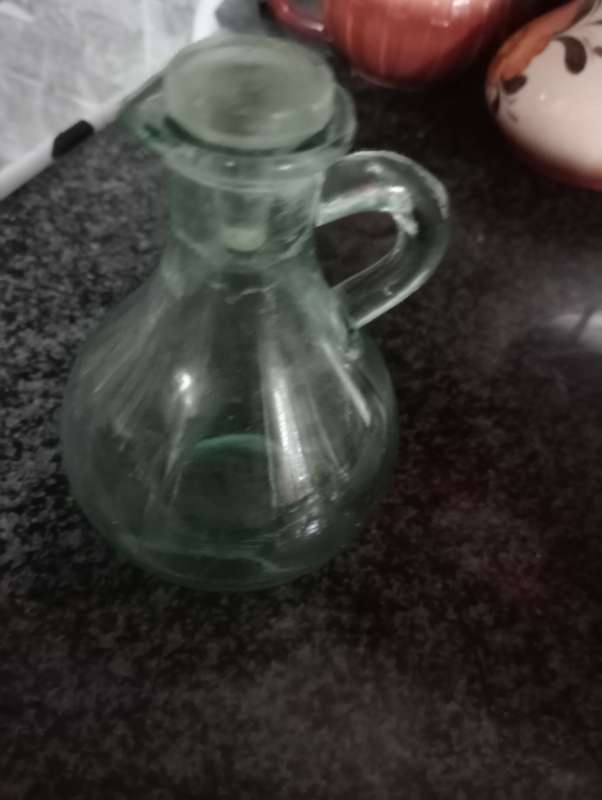 VINTAGE GREEN GLASS VINEGAR DECANTER WITH LID