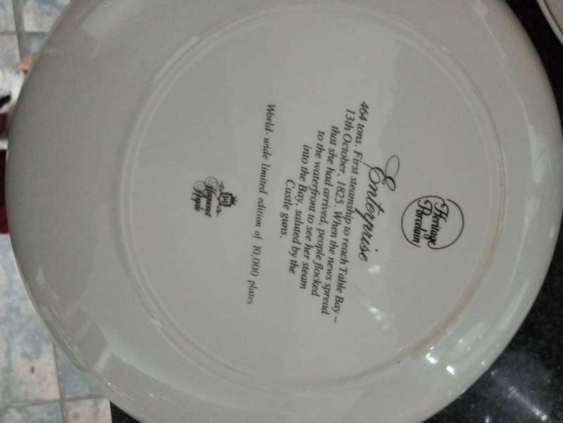 FULL SET OF 10 LIMITED EDITION HUGUENOT ROYALE  PORCELAIN  FAMOUS SHIP SERIES WALL PLATES