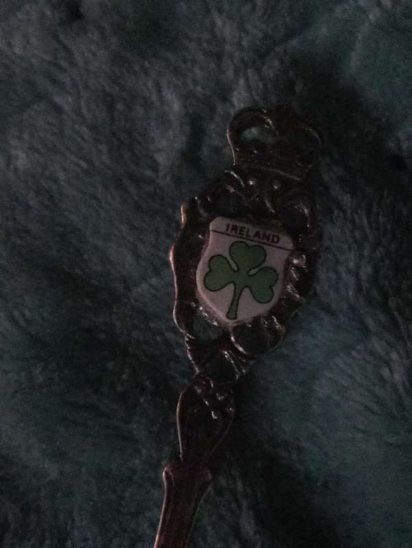 VINTAGE IERLAND  SILVERPLATED COLLECTABLE SPOON