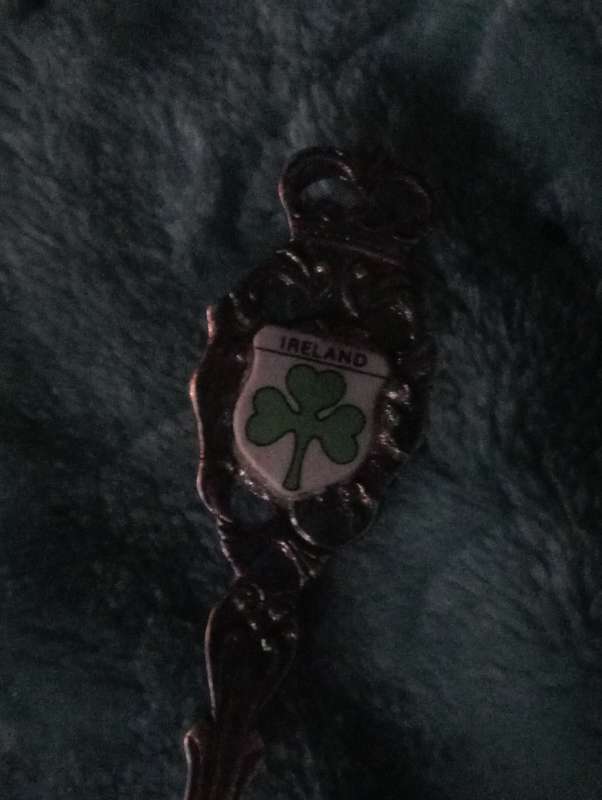 VINTAGE IERLAND  SILVERPLATED COLLECTABLE SPOON