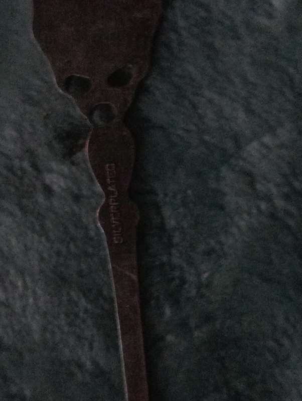 VINTAGE IERLAND  SILVERPLATED COLLECTABLE SPOON