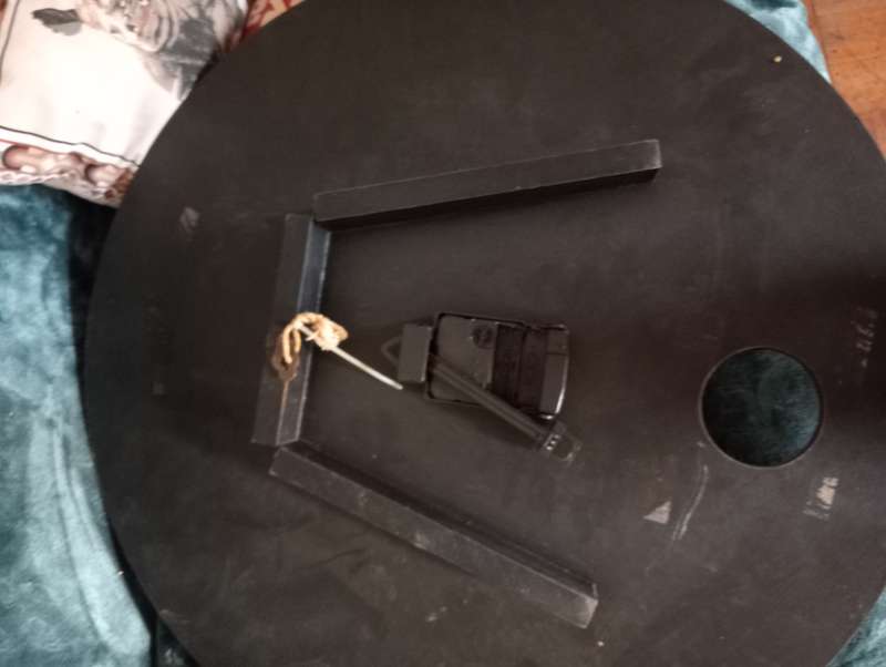 VINTAGE WALL CLOCK TOO RESTORE