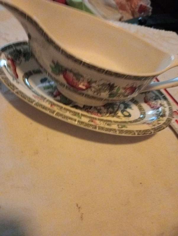 VINTAGE JOHNSON BROS GRAVY SET