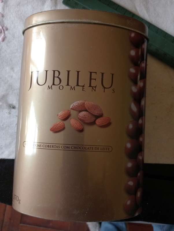 VINTAGE JUBILEU MOMENTS TIN