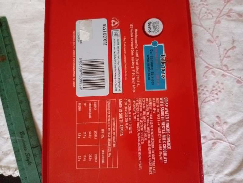 VINTAGE KIT KAT TIN