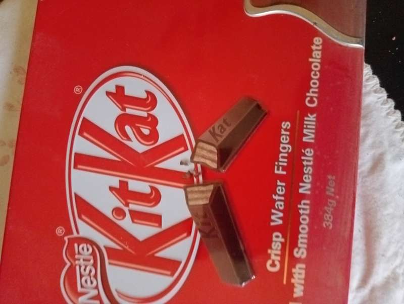 VINTAGE KIT KAT TIN 2