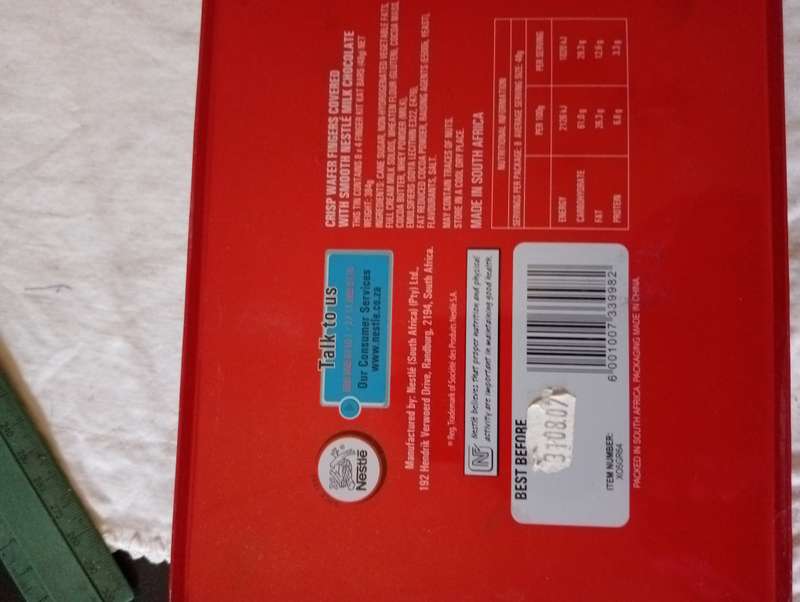 VINTAGE KIT KAT TIN 2
