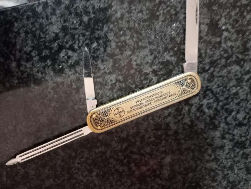 VINTAGE RARE 1950 S  BAYER BIERHOFF SOLINGEN GERMANY ROSTFREI FOLDING POCKET KNIVE