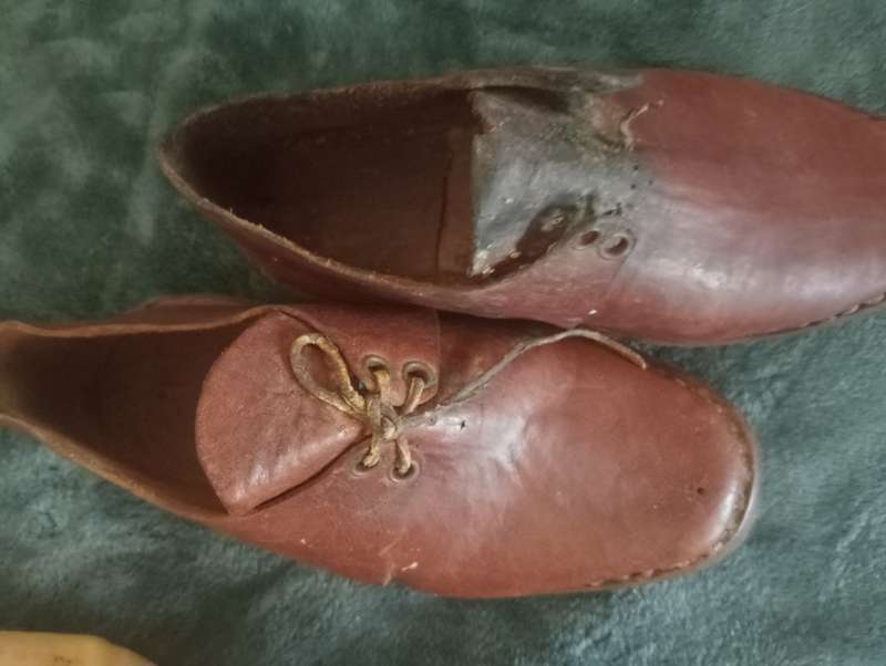 VINTAGE VOORTREKKER  KIDS LEATHER SHOES AND TROUSERS