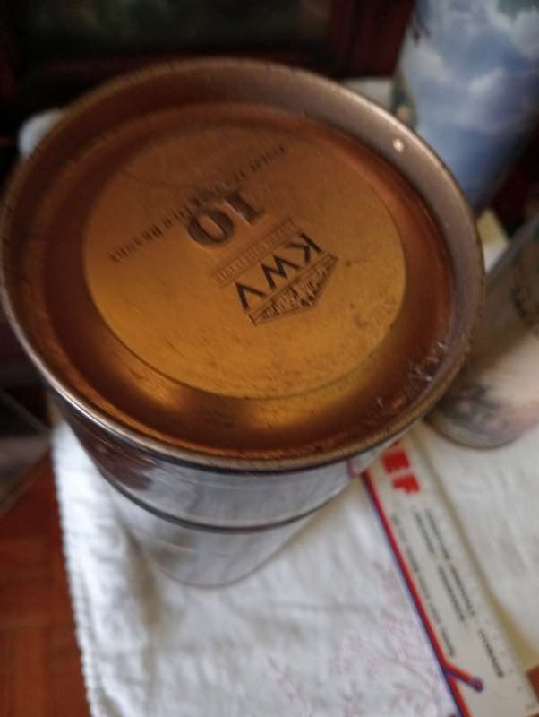 VINTAGE 10 YEARS KWV TIN
