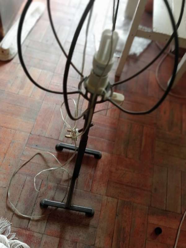 VINTAGE ELECTRIC LAMP WITH SHADE