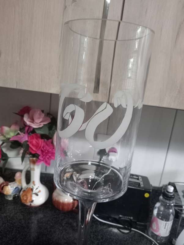 VINTAGE LONG STEM FLOWER VASE
