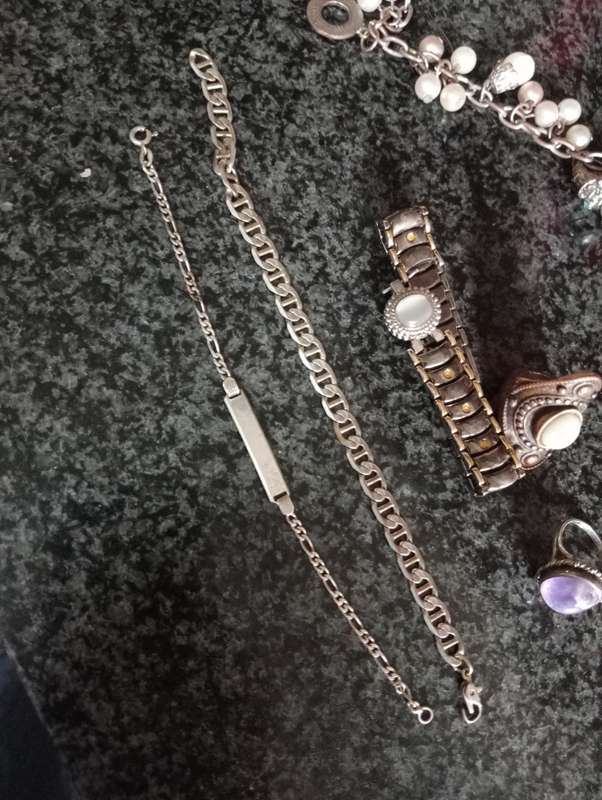 VINTAGE LOT COSTUME JEWELRY AND SOME 925 STAMPED JEWELLRY