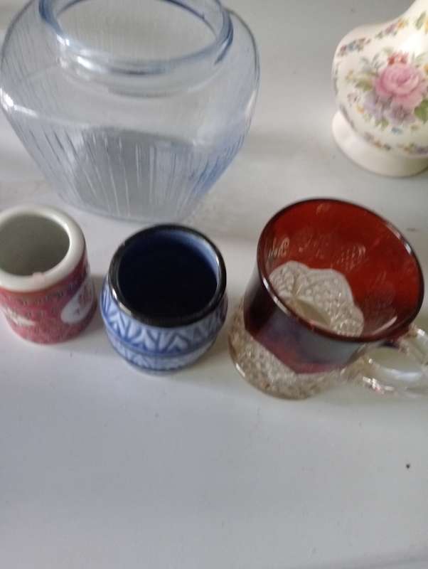 VINTAGE LOT VASES MUGS ETC