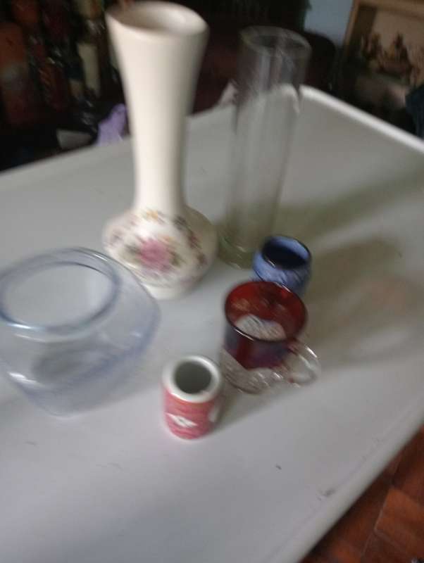 VINTAGE LOT VASES MUGS ETC