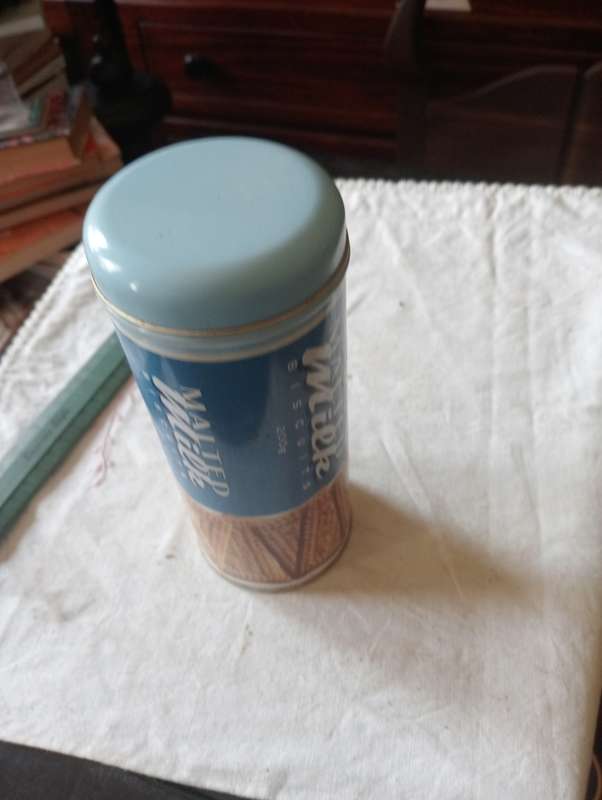 VINTAGE MALTED MILK BISCUIT TIN