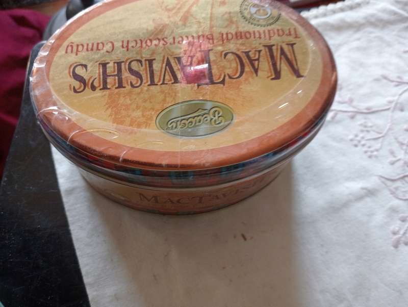 VINTAGE MC TAVISH TIN
