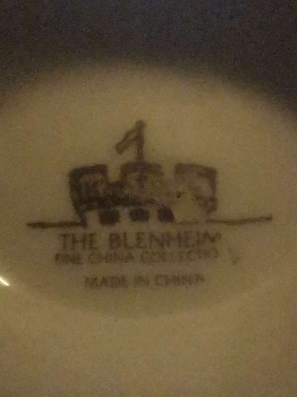 BELHEIM FINE CHINA GRAVY BOAT