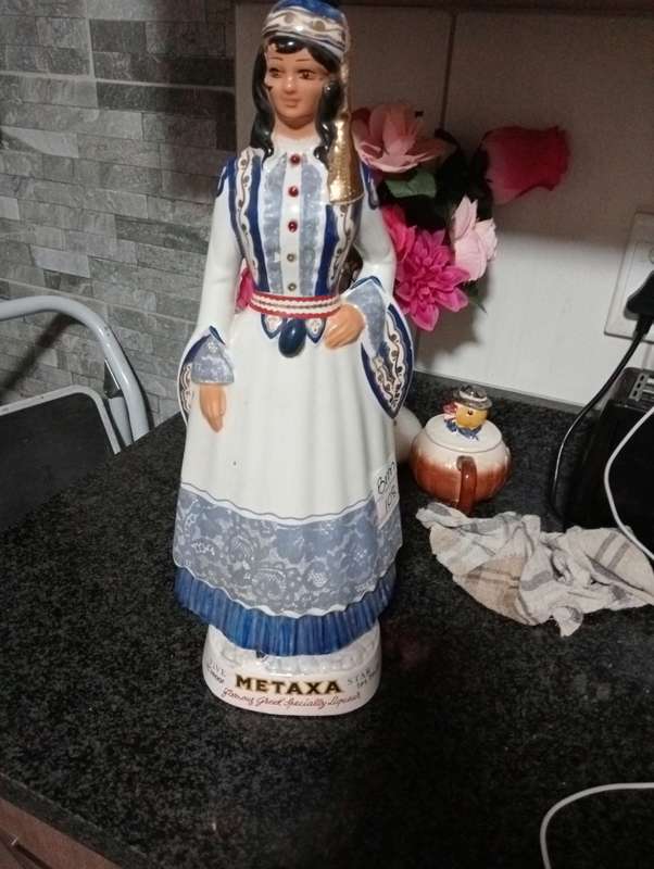 ANTIQUE ULTRA RARE VEILED PORCELAIN WOMAN DECANTER HAND PAINTED