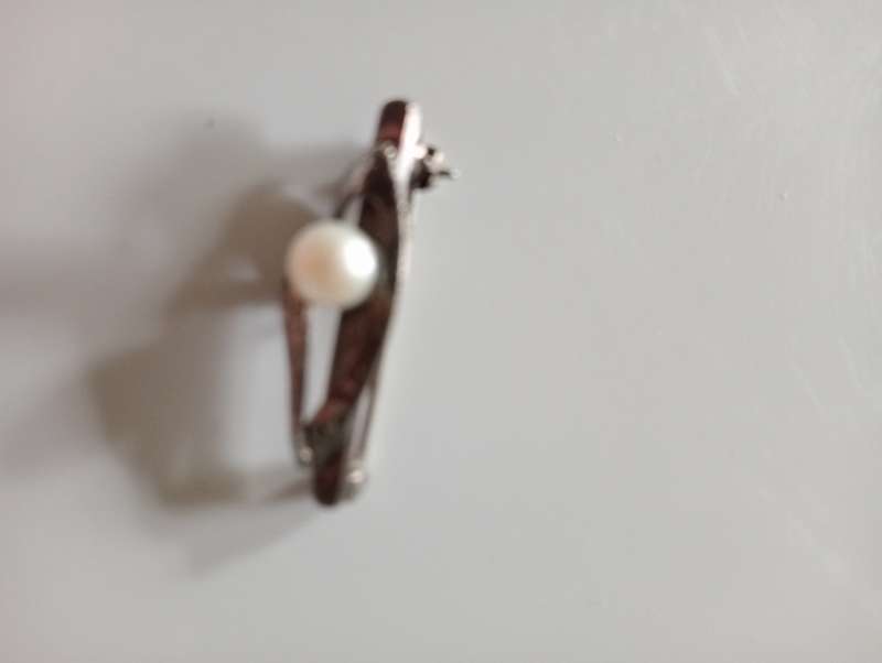VINTAGE MIKKIMOTO  FAUX PEARL SILVER PLATED BROOCH