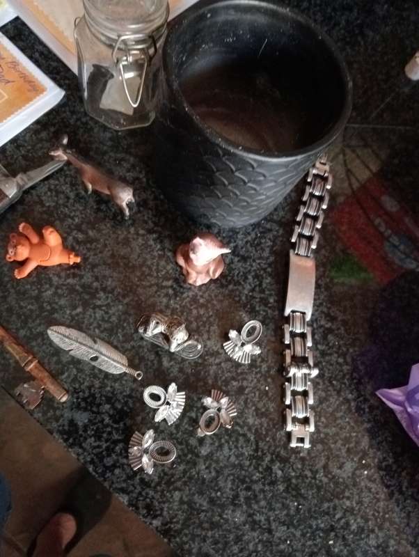 MIXED LOT VINTAGE ITEMS