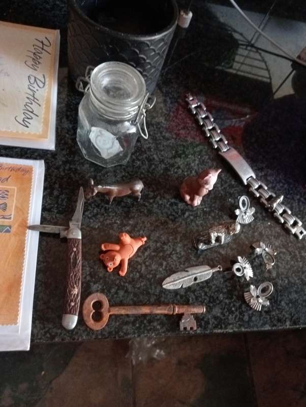 MIXED LOT VINTAGE ITEMS