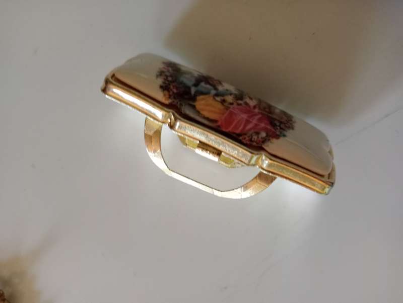 VINTAGE LIPSTICK HOLDER