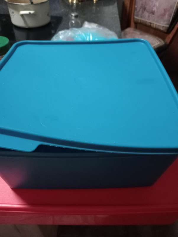 NEW TUPPERWARE 5 LITRE HOLDER