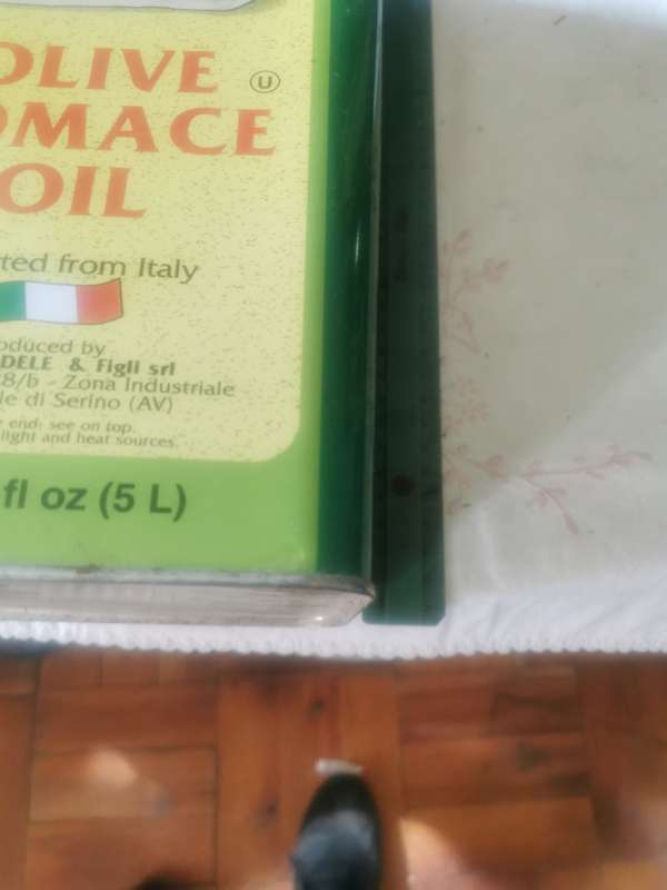 COLLECTABLE OLIVE POMACE OIL TIN