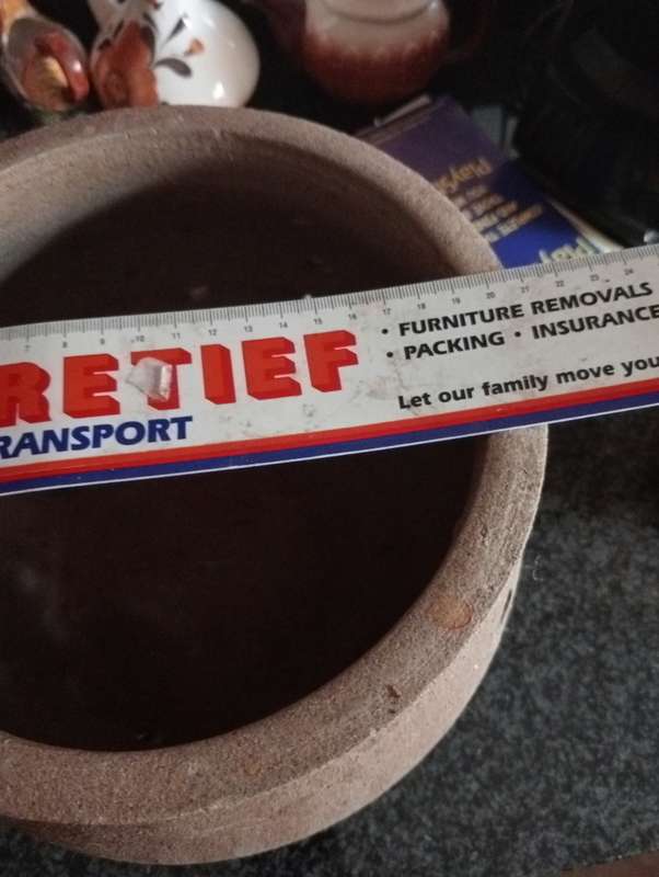 VINTAGE ONION POT