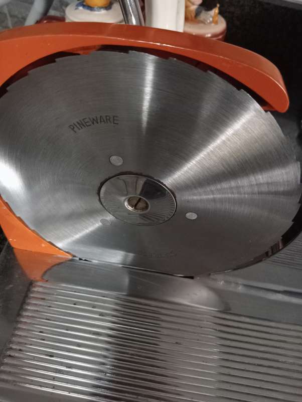 VINTAGE ORANGE PINEWARE BREADSLICER