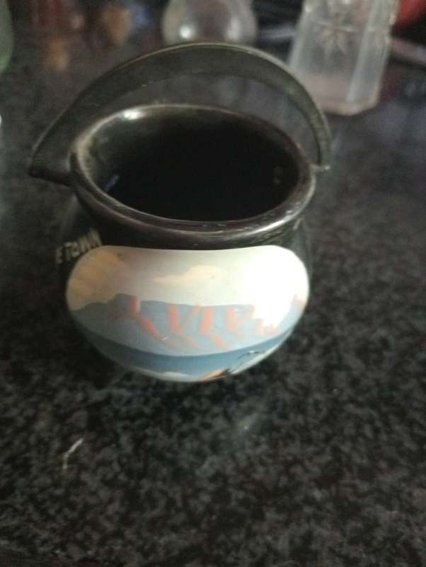 VINTAGE ORNAMENTAL BLACK POT WITH HANDLE