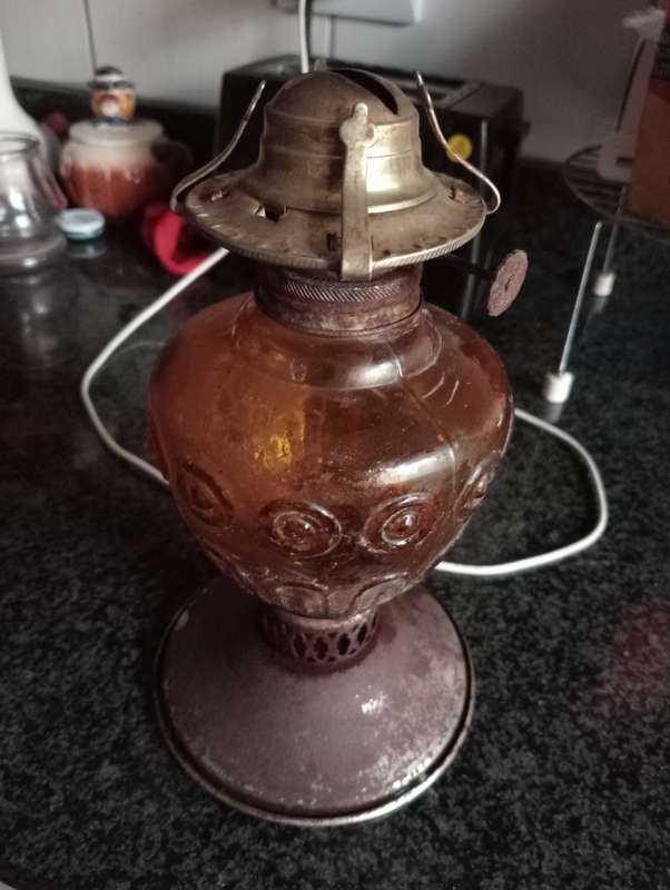VINTAGE PARAFIEN LAMP WITH BRASS