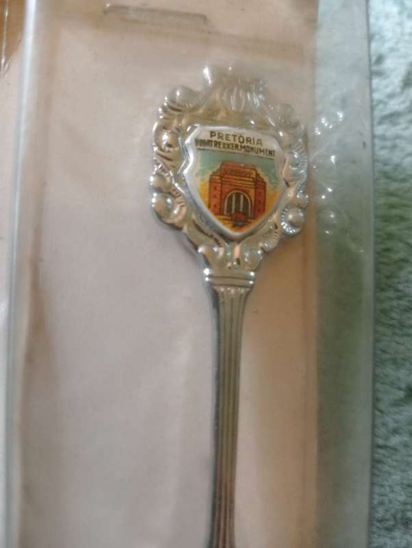 VINTAGE PRETORIA VOORTREKKER MONUMENT COLLECTABLE SPOON
