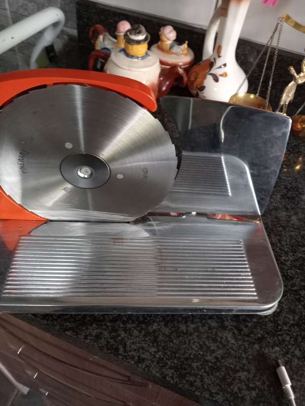 VINTAGE PINEWARE BREADSLICER