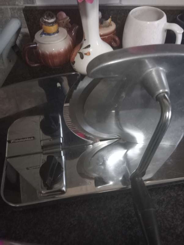VINTAGE PINEWARE BREADSLICER NR7