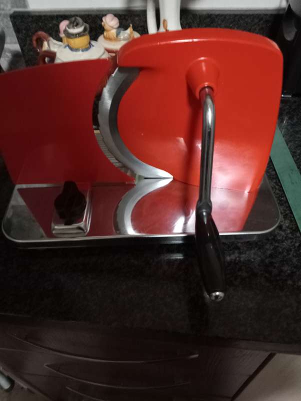 VINTAGE RED PINEWARE BREADSLICER AS NEW