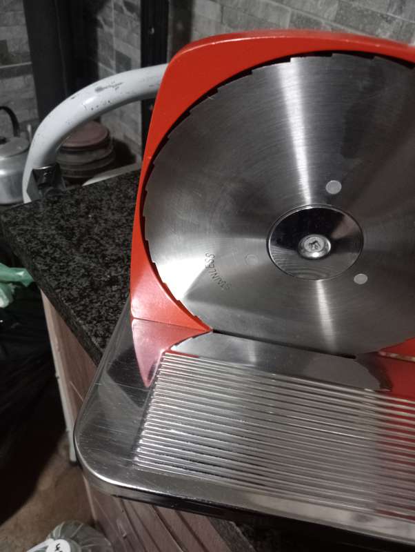 VINTAGE RED PINEWARE BREADSLICER AS NEW