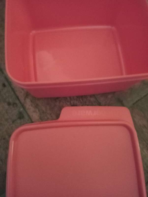 NEW 500ML TUPPERWARE HOLDER