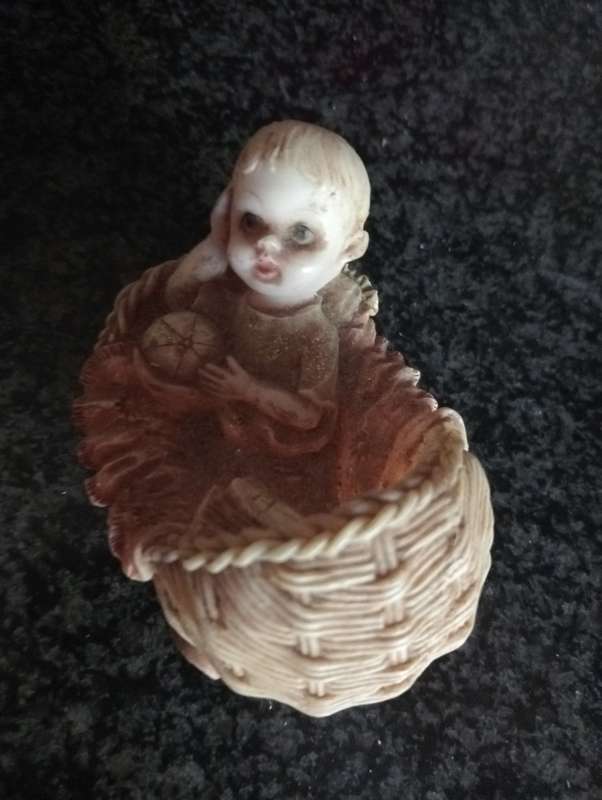 VINTAGE PORCELAIN BABY IN CRIP ORNAMENT
