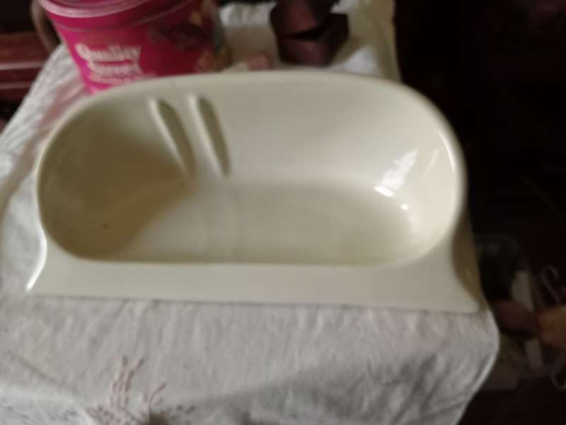 PORCELAIN WALL MOUNTED SOAP  HOLDER