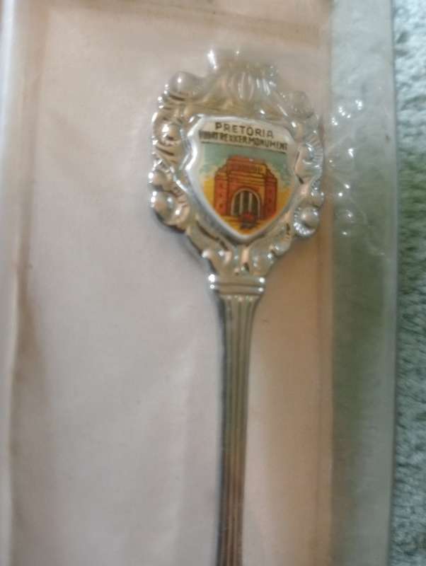 VINTAGE PRETORIA VOORTREKKER MONUMENT COLLECTABLE SPOON