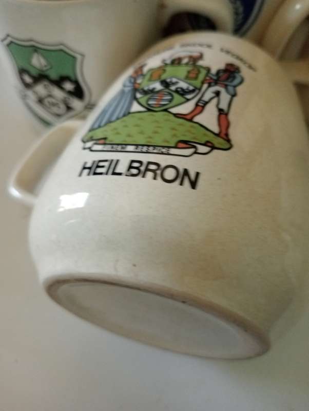 COLLECTABLE MUG VEGKOP HIGH SCHOOL