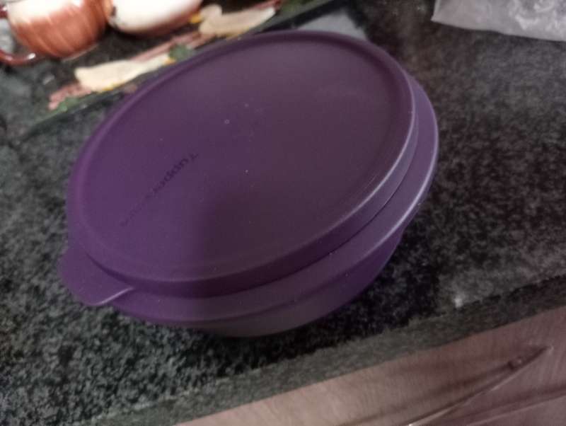 NEW  LITRE TUPPERWARE BUCKET