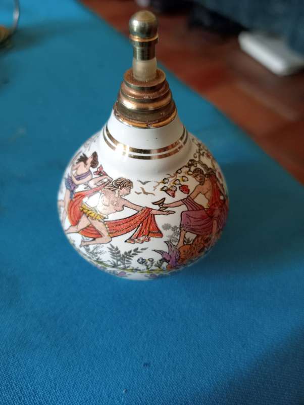 VINTAGE RARE GREECE COLLECTABLE PERFUMSE BOTTLE