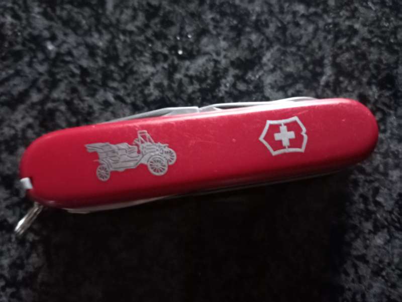 RARE OFFICERS SWIISS ARMY KNIFE