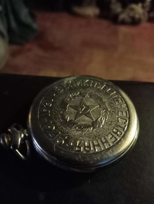 RARE WWII MILITARY WIND UP WATCH MOLNIJA STAR VICTORY    WATCH