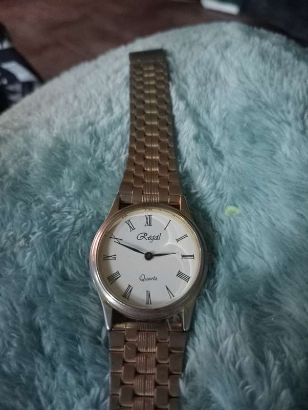 VINTAGE REGAL  MENS QUARTZ WATCH