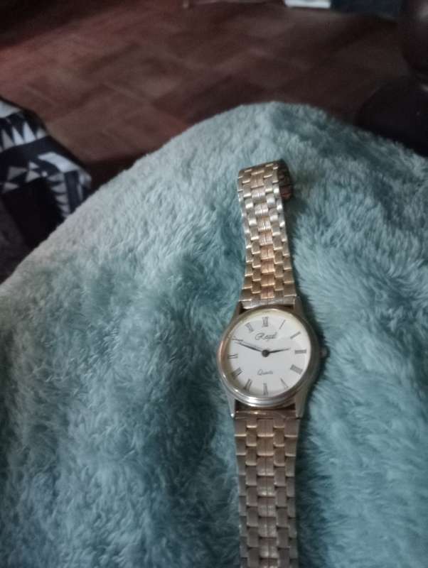 VINTAGE REGAL  MENS QUARTZ WATCH