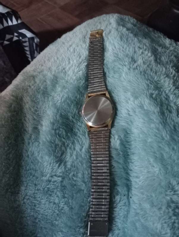 VINTAGE REGAL  MENS QUARTZ WATCH